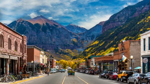 The Most Breathtaking And Lively Mountain Towns Across America, According To Reddit