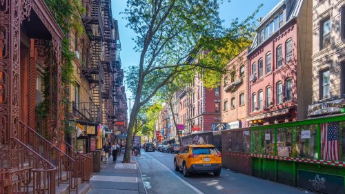One Of New York's Liveliest Neighborhoods Is An Artsy, Foodie Paradise Well-Served By Public Transit