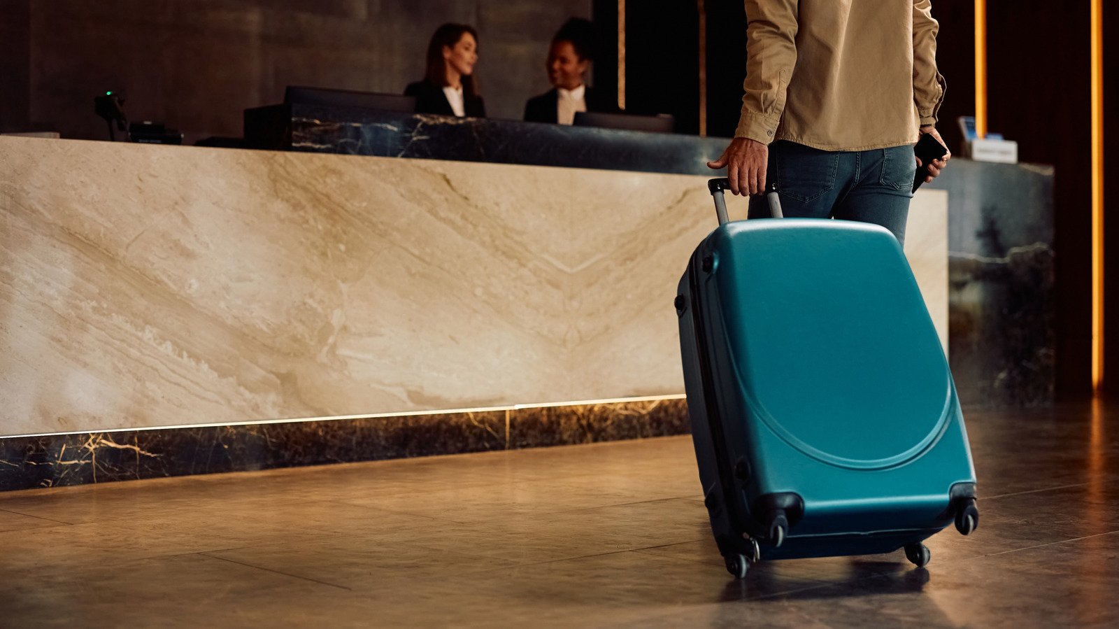 10 Most Popular Luggage Brands, Ranked From Worst To Best