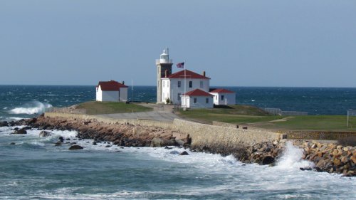Rhode Island's Most Charming Seaside Neighborhood Has To Be This Chic Picturesque Beach Paradise