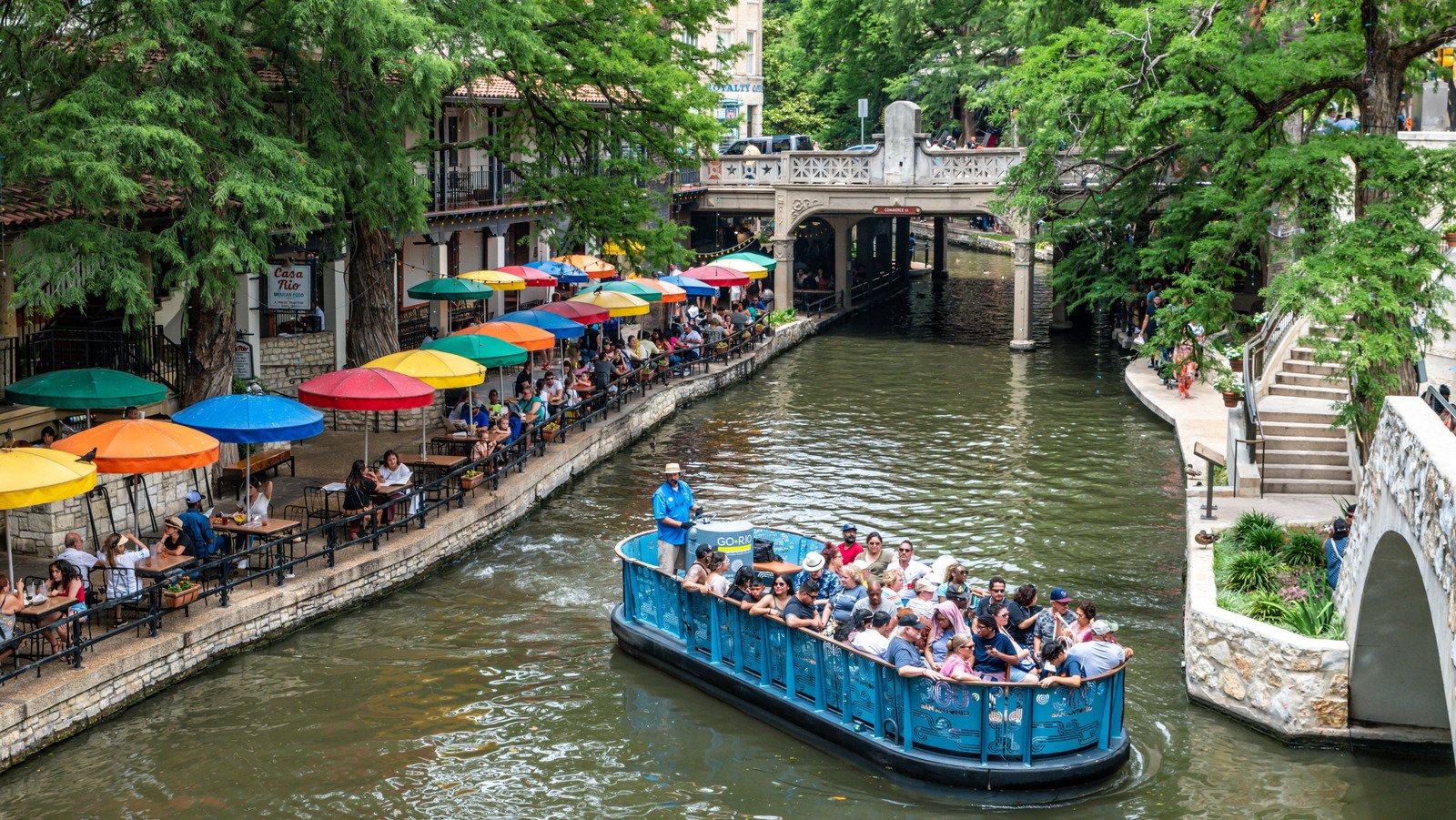 One Of The Most 'Overrated Tourist Traps In The World' Is A Scenic And Iconic Walk In Texas