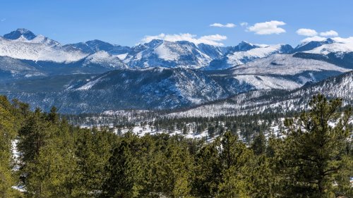 A Colorado Lake Town Just Outside Denver Provides Pine-Scented Trails, Cozy Cafés, And Mountain Views