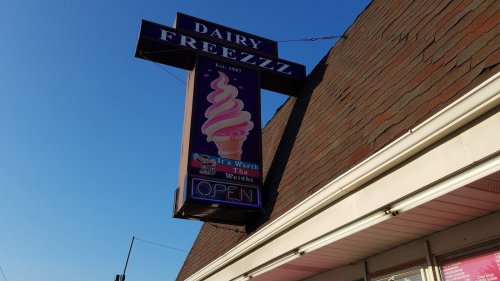 Michigan's Friendly Detroit Suburb Has Charming Restaurants And Laidback Vibes