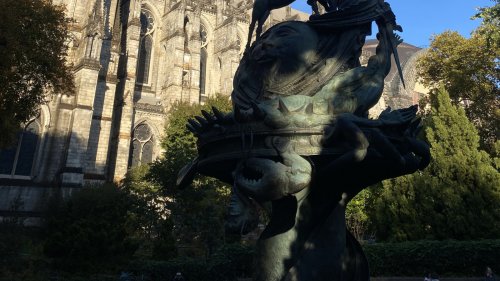 The World's Largest Anglican Cathedral Is Hidden In New York City And Full Of Fascinating Time-Warped Art