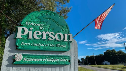 Situated Between Orlando And Jacksonville Is A Sunny Florida Town Known As The 'Fern Capital Of The World'