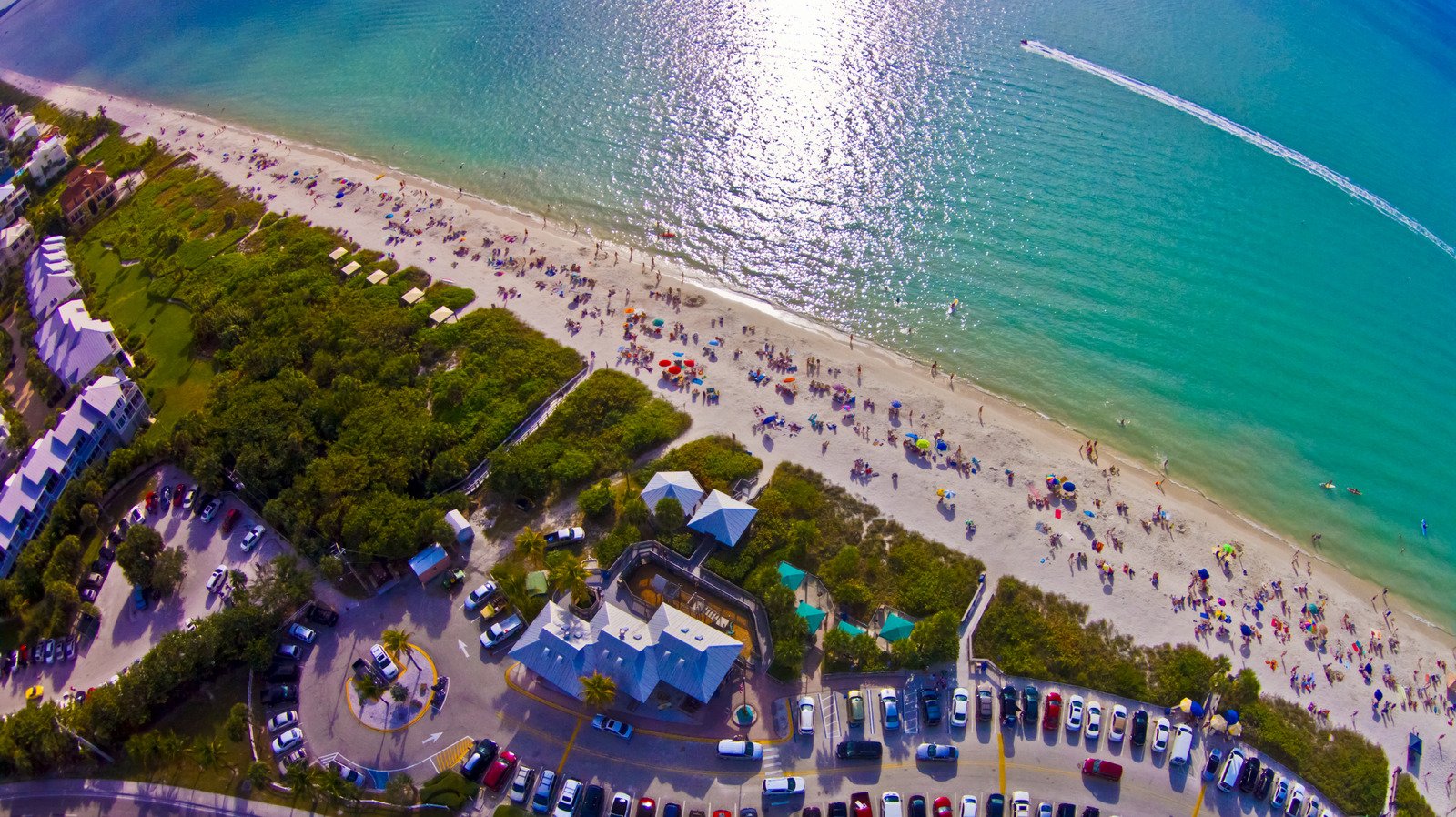 Between Fort Myers And Naples Is Florida's Gulf Coast City With Unique Wildlife And Pristine Beaches