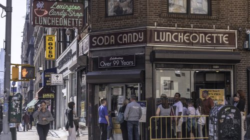 Dine At New York's 100-Year-Old Institution Where Classic Milkshakes And History Meet