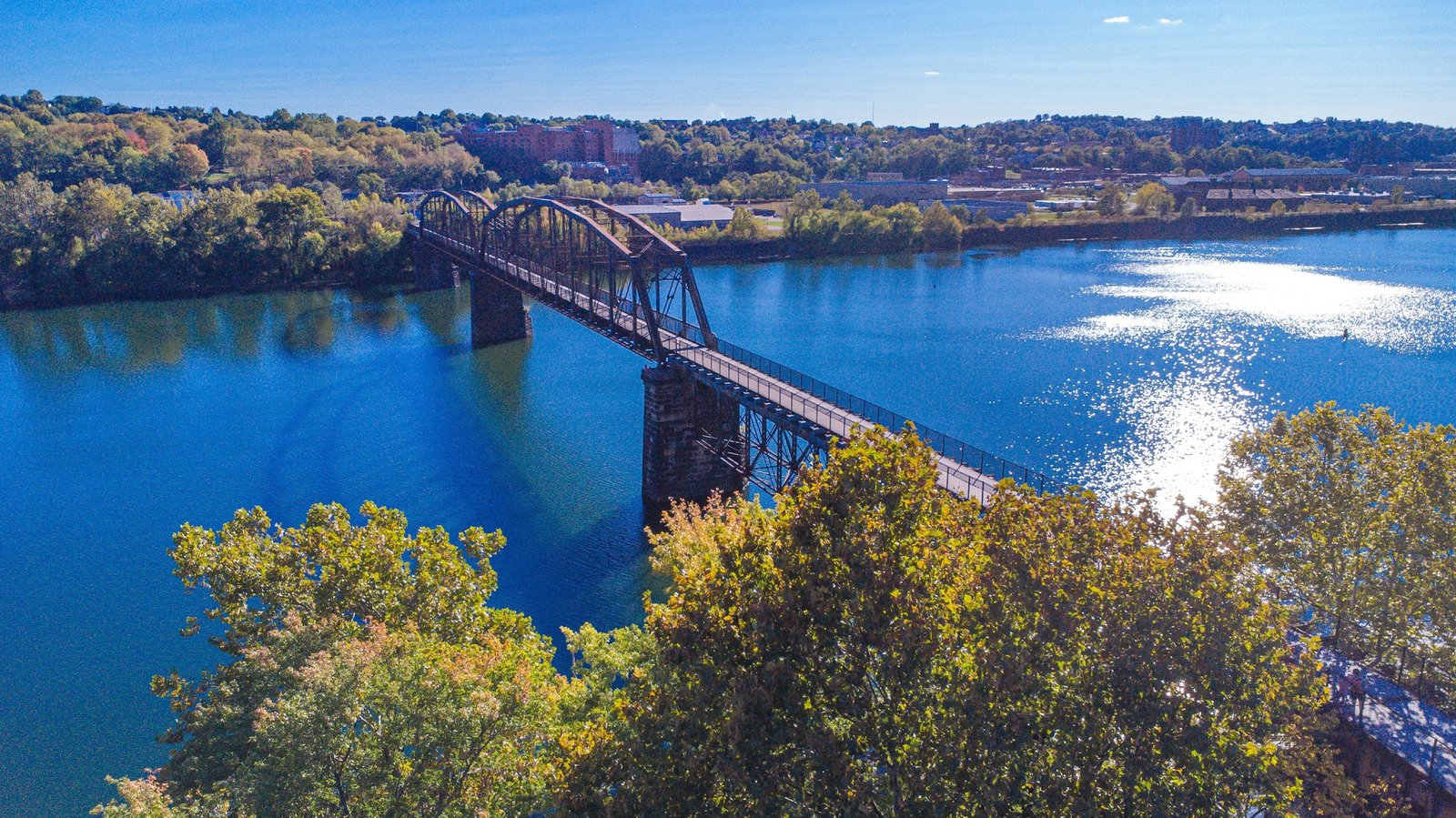 Under An Hour From Pittsburgh Is Pennsylvania's Historic City For A Day Trip With Nature Walks And Park Beauty