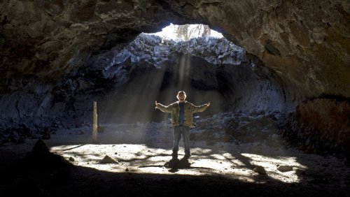 Oregon's Magical Skylight Cave Is A Surreal Underground Cathedral Of Beams You Have To See To Believe