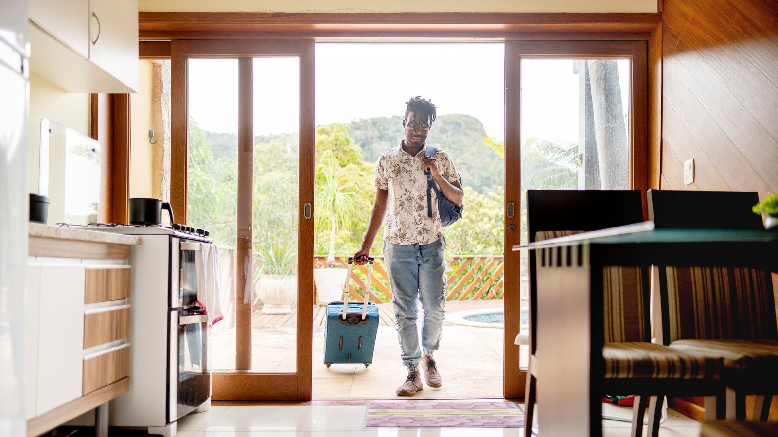 Tips For Spotting Fake Photos On An Airbnb Listing