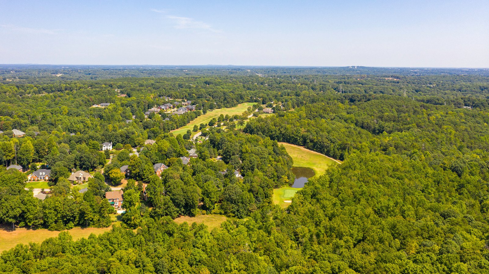 South Carolina's Serene Town Just Outside Of Greenville Is A Dream For Outdoor Adventurers And Foodies