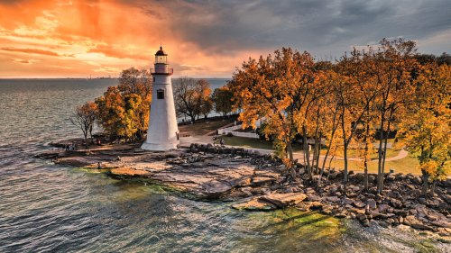 Situated Between Toledo And Cleveland Is A Scenic Ohio Village With The Great Lakes' Oldest Lighthouse