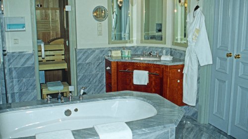 Rick Steves Says To Not Let This Bathroom Accommodation Deter You From Saving On A Hotel In Europe