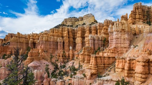 One Of Bryce Canyon's Most Beautiful Trails Is A Free Hike Through The Park's Most Iconic Scenery