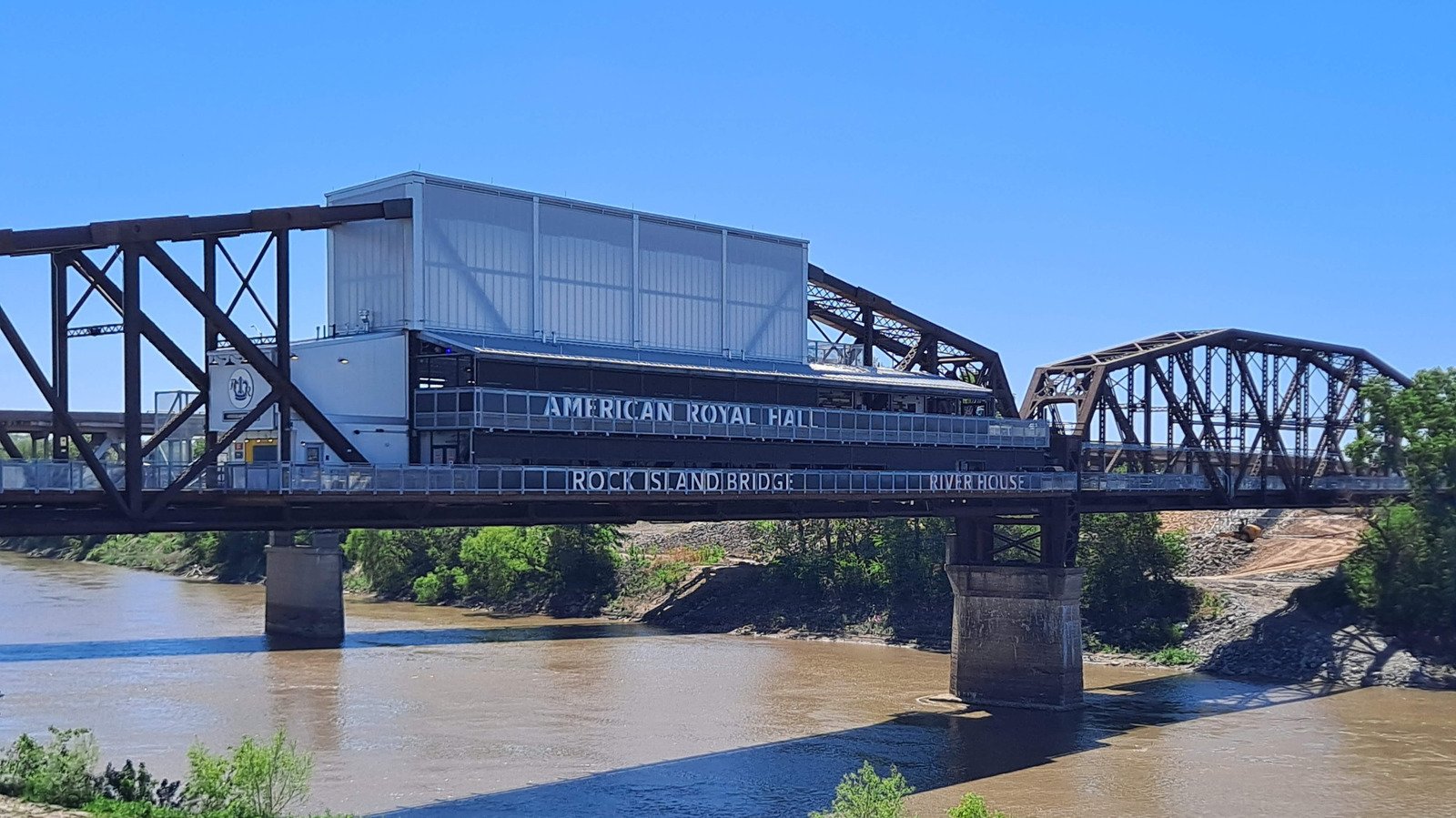 Kansas' Once-Thriving Railroad Bridge Is Now A Vibrant Entertainment District With River Views And Local Eats