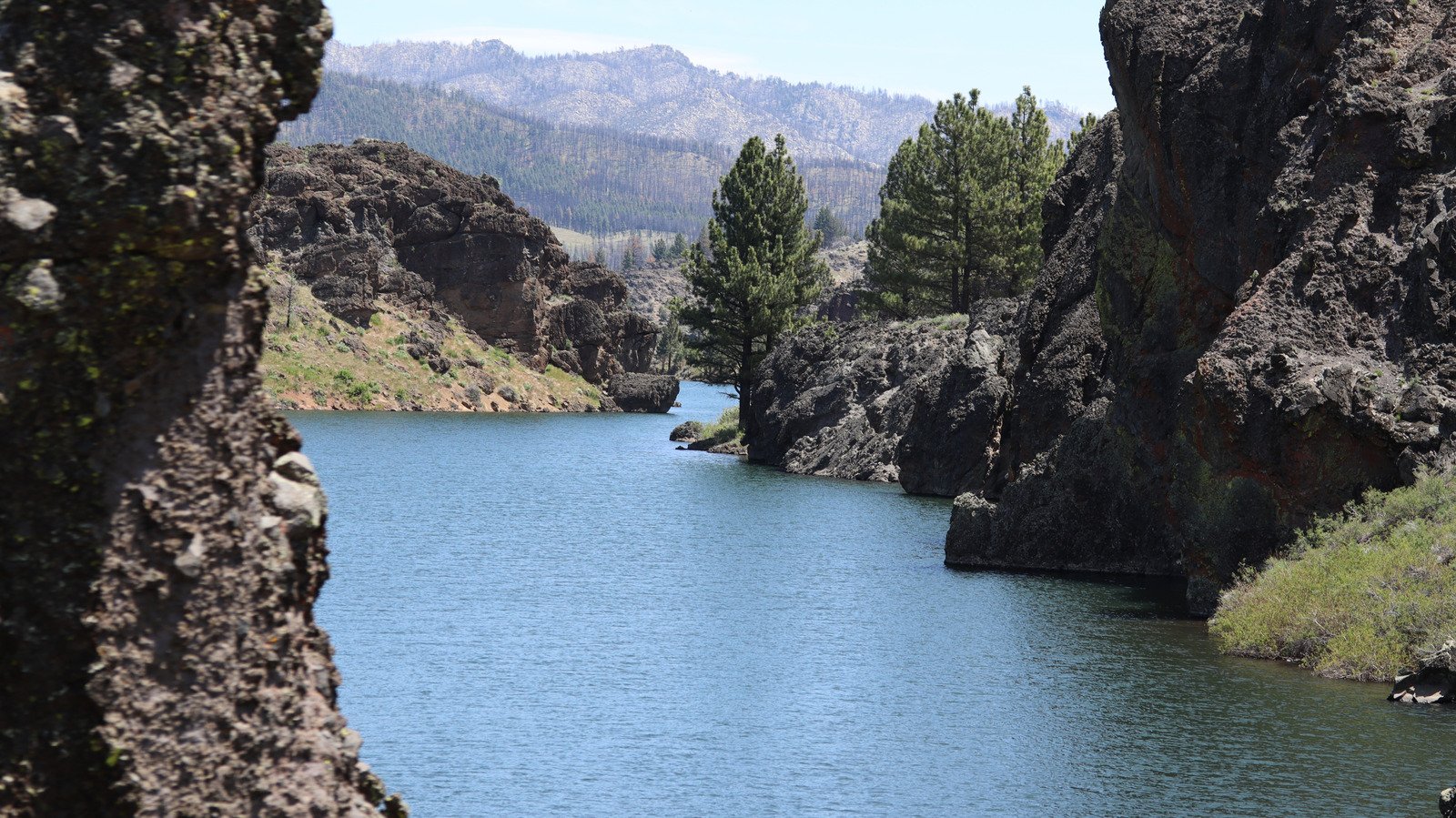 Tucked In The Northern Sierra Nevada Is California's Pretty Mountain Lake With Cliffs, Camping, And Fishing
