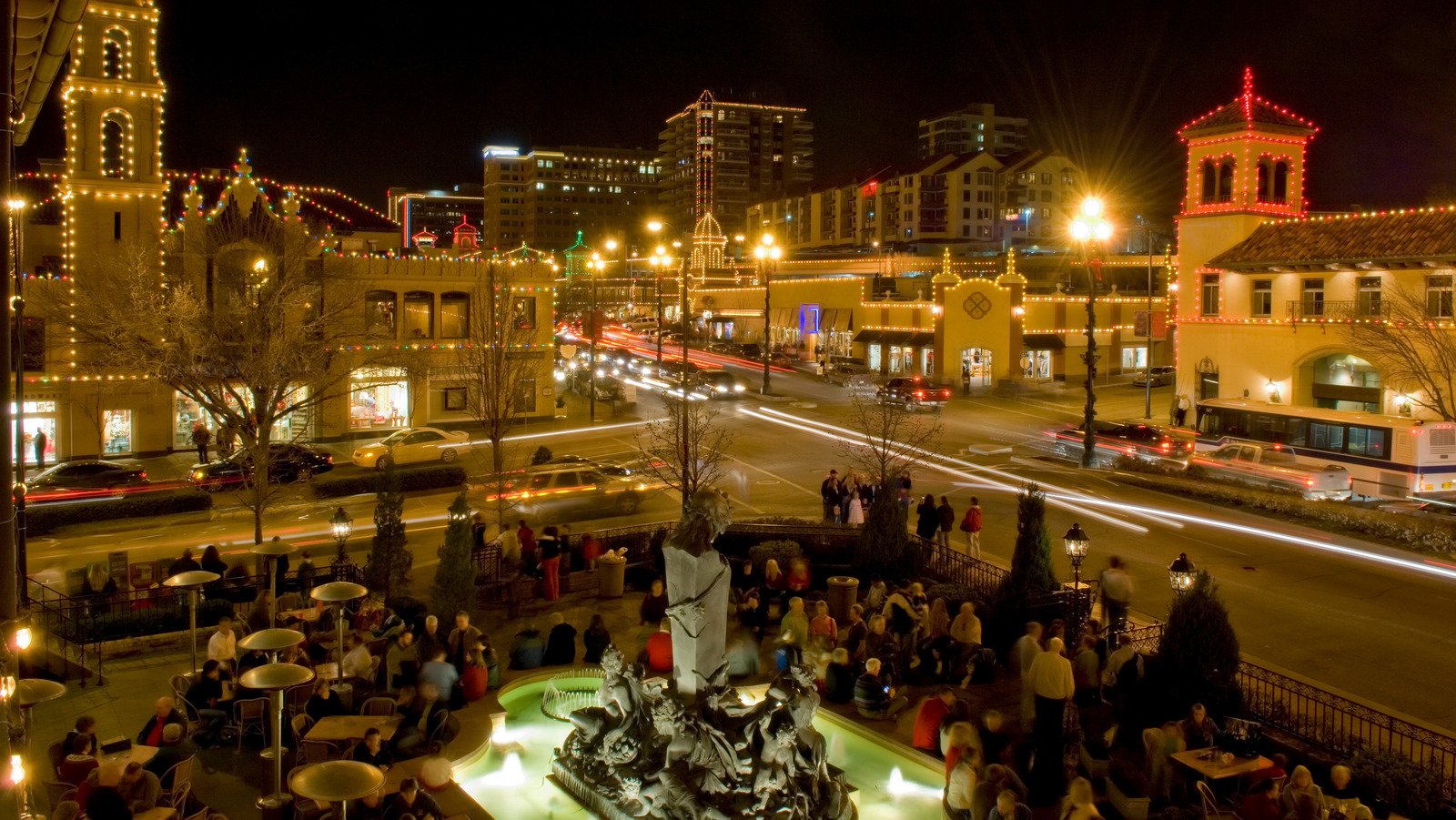 Experience Vibrant Nightlife At America's Underrated City Called 'Paris Of The Plains'