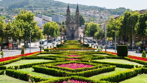 'Portugal's Birthplace' Is A Wildly Underrated Medieval Fairytale City With Scenic Streets And Tasty Bites