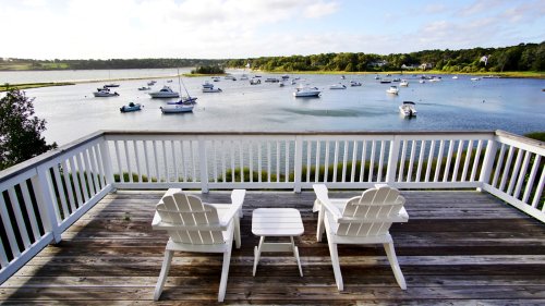 Cape Cod's Five-Star Seaside Resort Blends Country Charm, Ample On-Site Amenities And Local Seafood