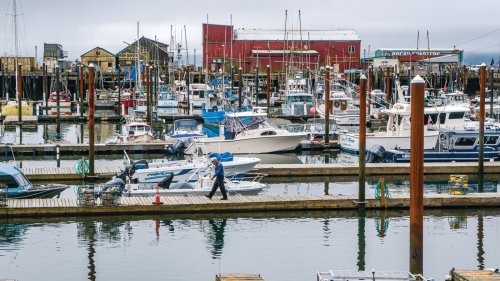 Oregon's 'Authentic Fishing Village' Is A Picturesque, Cozy Coastal City Brimming With Delicious Seafood