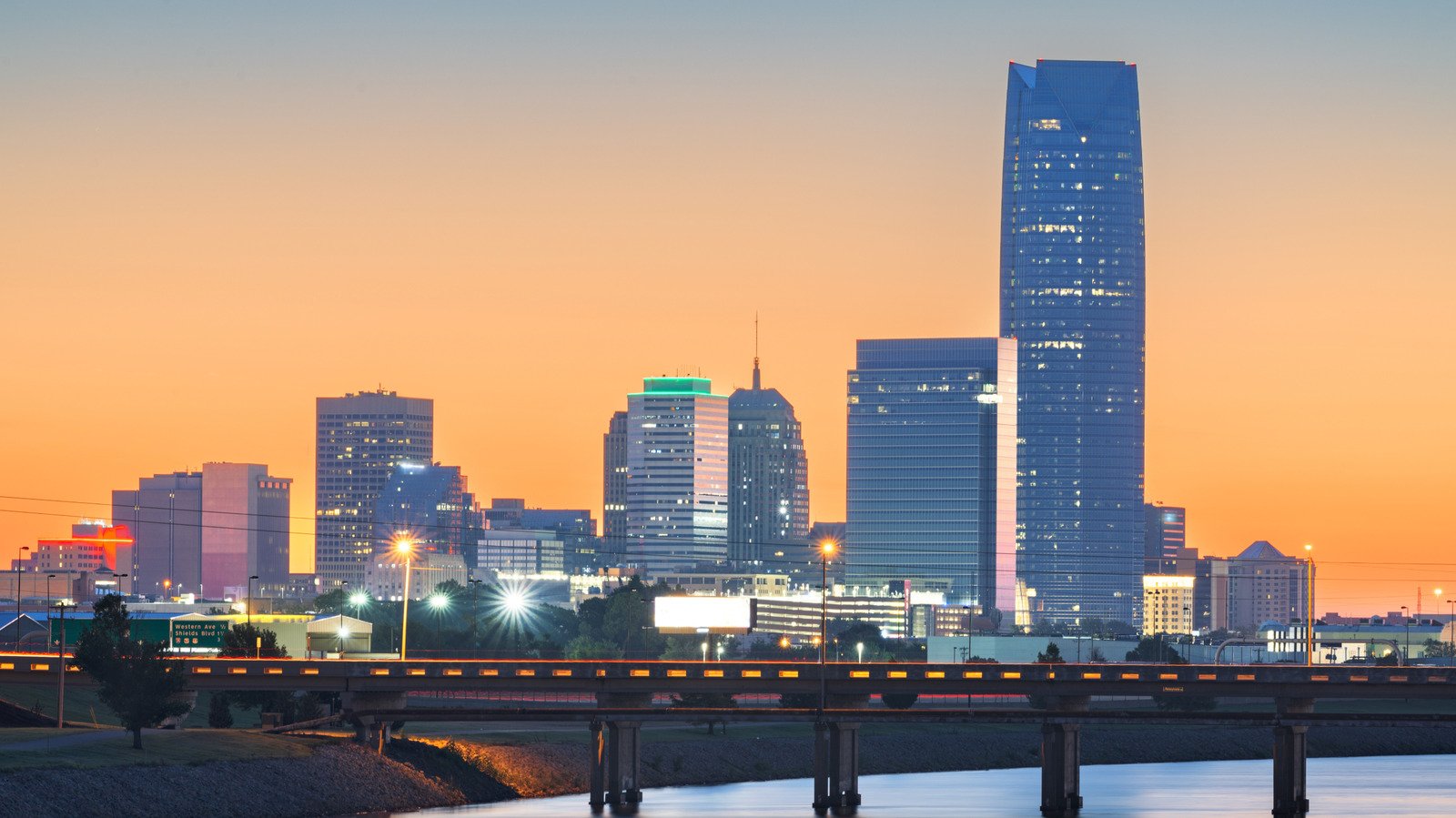 Forget Florida, Retire To This Midwestern Gem With Mountain Trails, Affordable Living, And A Vibrant Culture