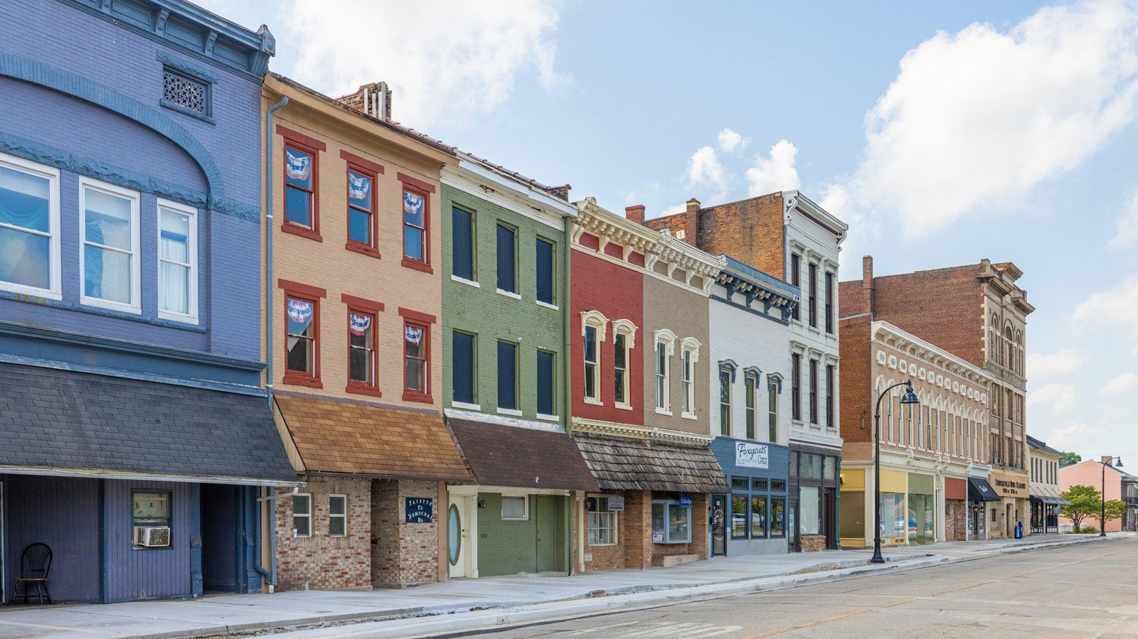 Halfway Between Indianapolis And Dayton Is Indiana's Nostalgic City With A Charming Walkable Downtown