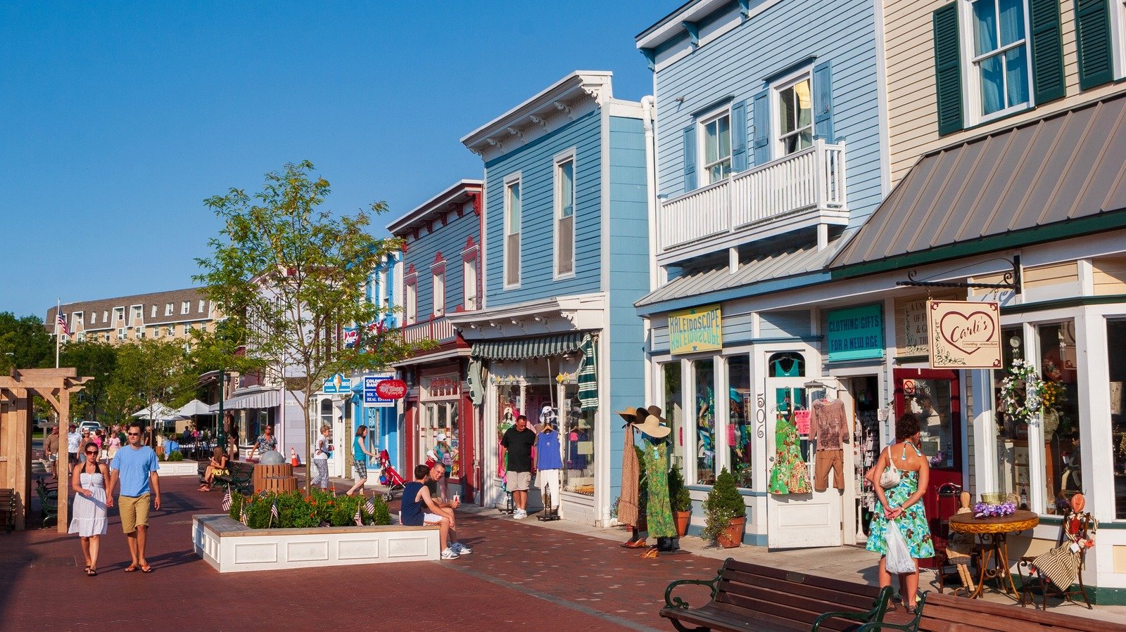 The Best (And Cheapest) East Coast Beach Towns To Visit, According To Research