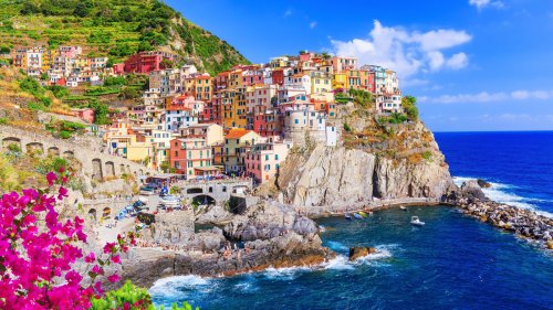 Italy's Iconic Cinque Terre Has An Oddly Strict Clothing Rule (And Some Tourists Are Learning The Hard Way)