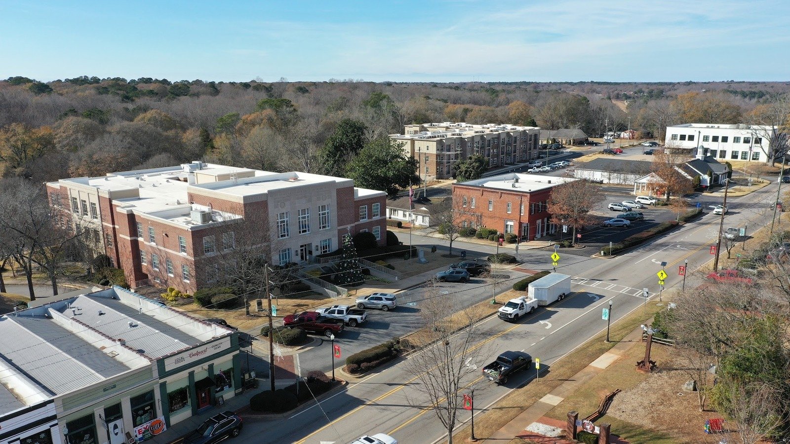 Just Outside Athens Georgia Is The Historic City With A Quaint Downtown, Tasty Restaurants, And Outdoor Fun