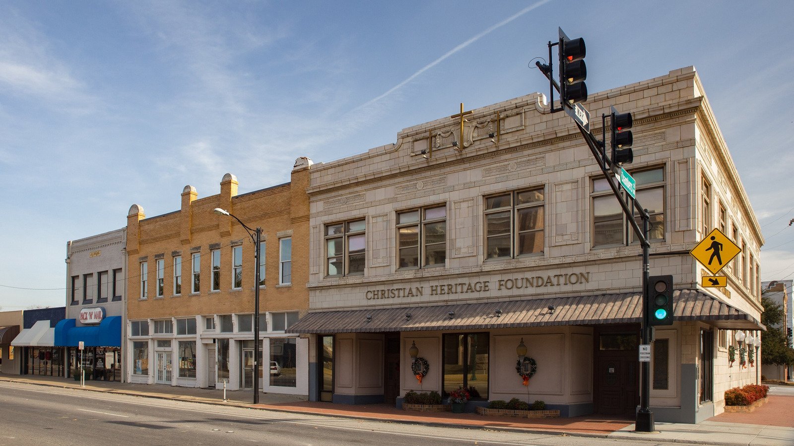 Texas' Charming Fort Worth Suburb Is A Fast-Growing City With A Historic Downtown And Lake Fun