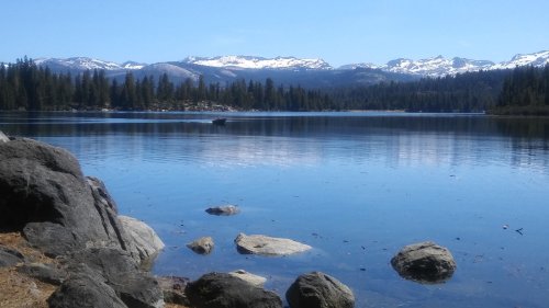 Forget Lake Tahoe, California's Nearby Scenic Blue Beauty Has Crystal-Clear Water, Campgrounds, And Fishing