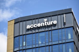 Accenture compra Eclipse Automation: empresa de automação e robótica