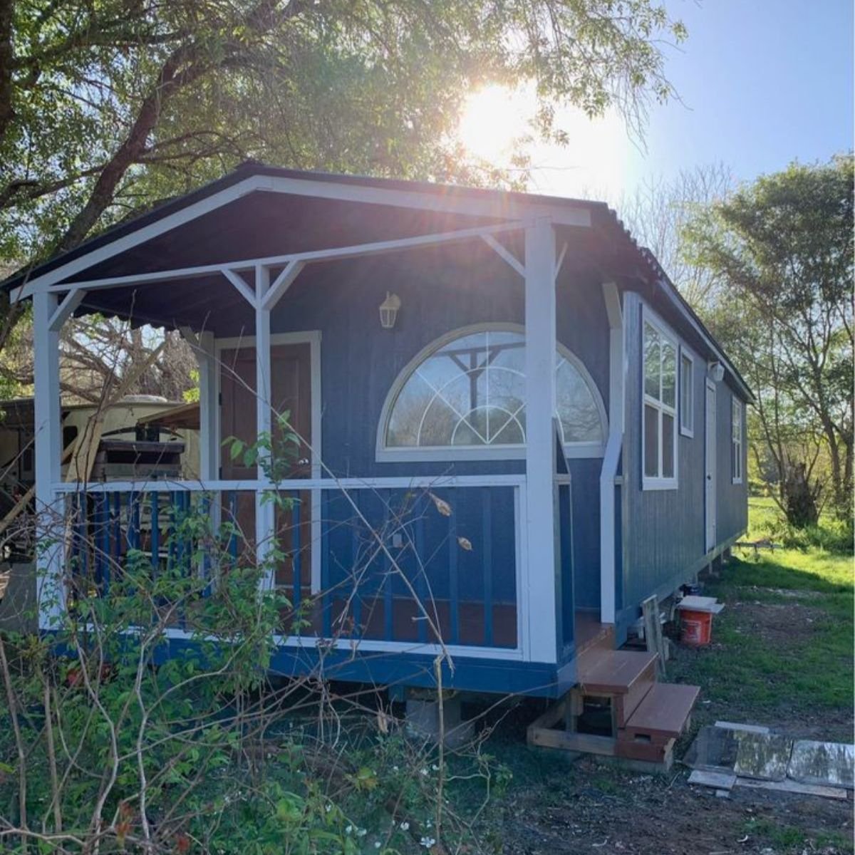 Stunning 2 Bedroom Tiny Home Is Super Affordable, Designed Brilliantly