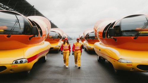 Watch The Inaugural Oscar Mayer Wienie 500 Wienermobile Race Here, Starting At 2 P.M.