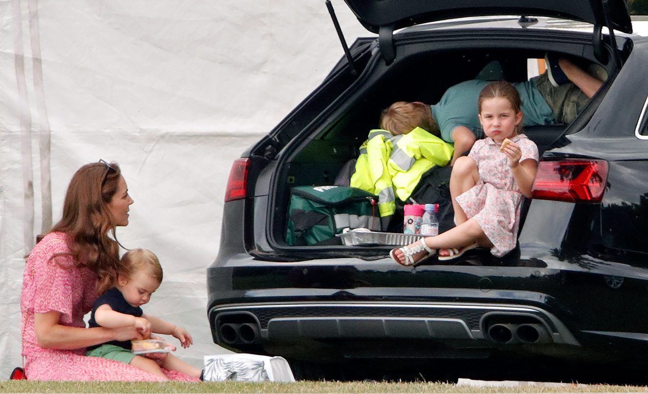 These Are Your Messiest In-Car Food Disasters