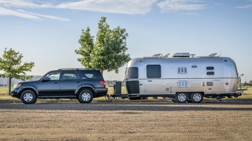 How To Protect Your Car's Transmission When Towing