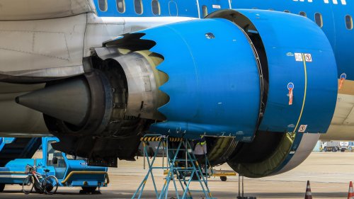 Why The Boeing 777X Won't Have Engine Chevrons