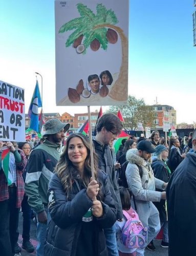 British activist Marieha Hussain chants ‘Free Palestine’ after being declared not guilty for calling Rishi Sunak, Suella Braverman coconuts