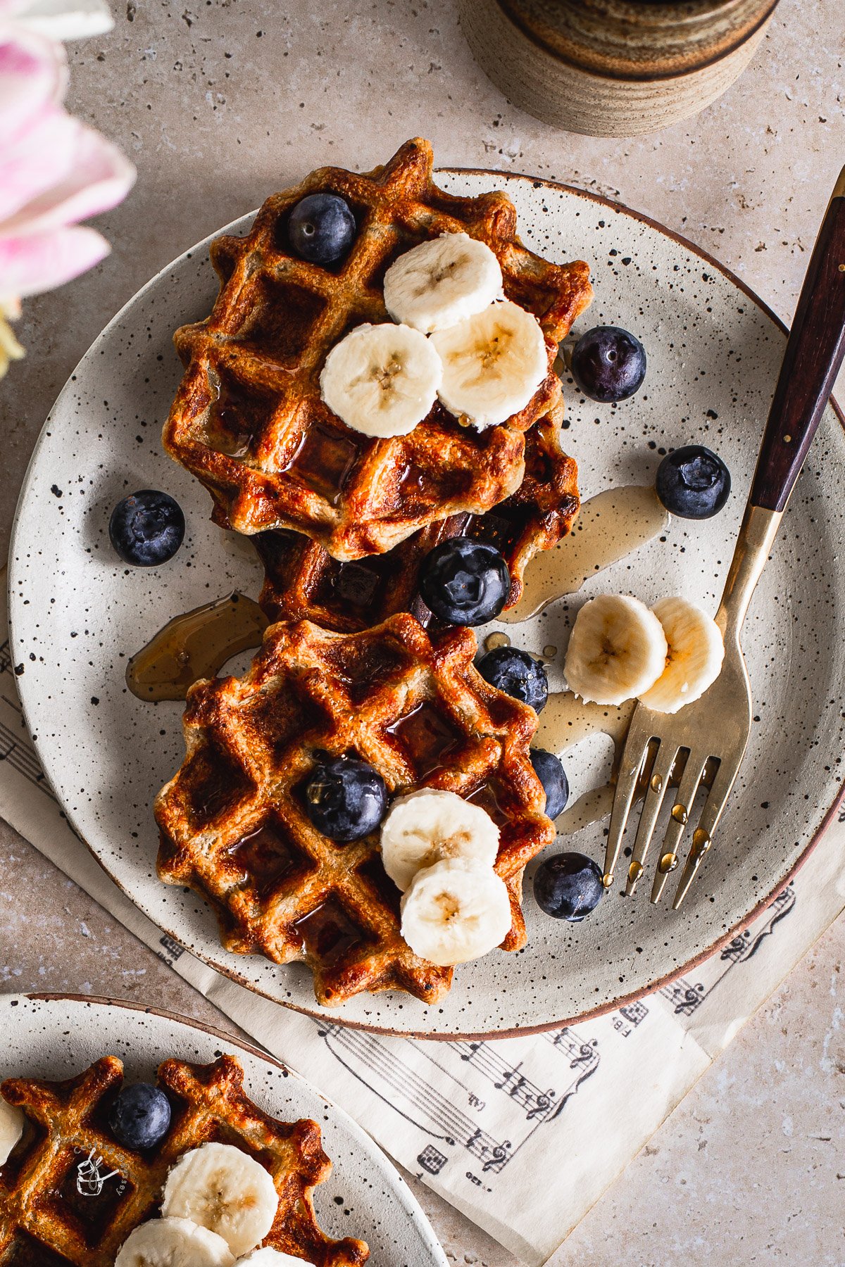 Vegan Waffles (3 ingredients)