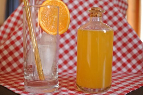 Haltbar und erfrischend: Sirup für Zitronen-Limonade ohne Zucker