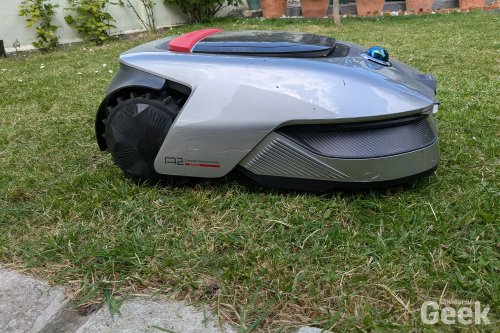 Test Dreame A2 : la tondeuse autonome truffée d’IA qui veut révolutionner la tonte de votre pelouse
