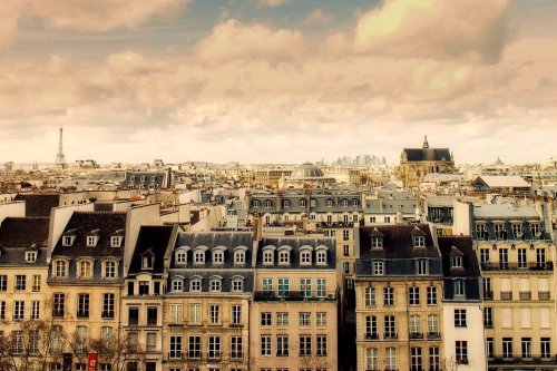Airbnb : contre les propriétaires indélicats, la mairie de Paris bute sur un mystérieux document
