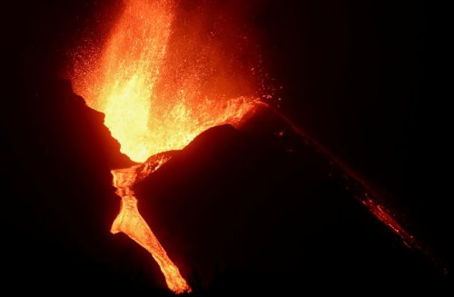 Yellowstone's underground lava river threatens natural disaster - study