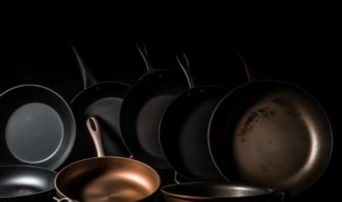A doctor warns to avoid using these pans in your kitchen