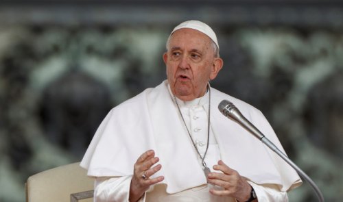 Pope says countries should not 'play games' with Ukraine on arms aid