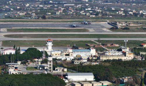 Russia urges Syrians sheltering at Hmeimim air base to leave