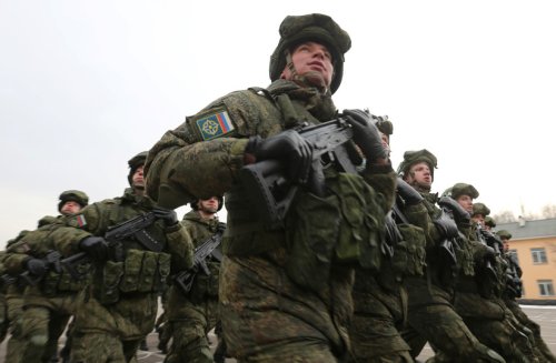 Ukrainian troops defending Kharkiv reach state border with Russia