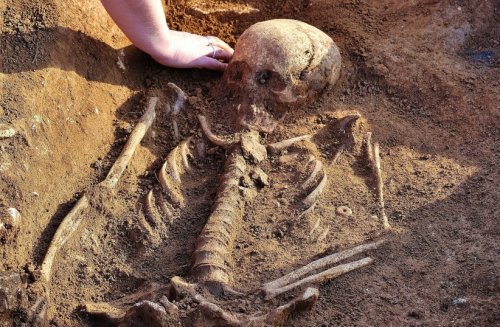 2,000-year-old Iron Age 'death pit' helps understand ancient humans