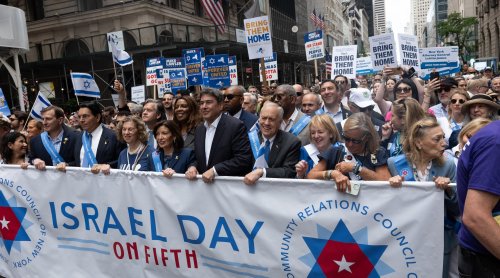 NYC Israel parade draws more than 40,000 celebrants to Fifth Ave.