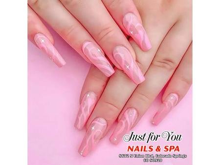 A manicure which is great for attracting the attention